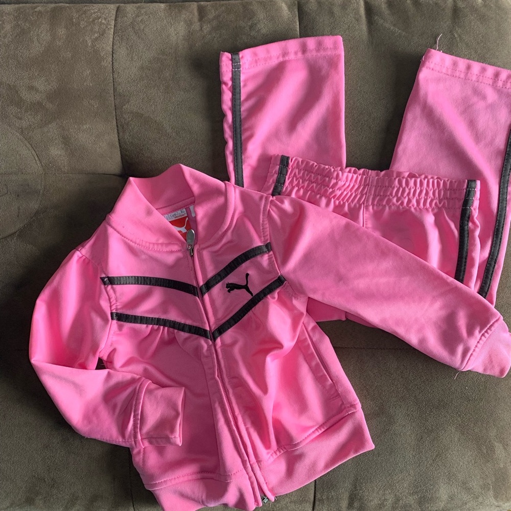 Puma Toddler Girls Tracksuit size 2T